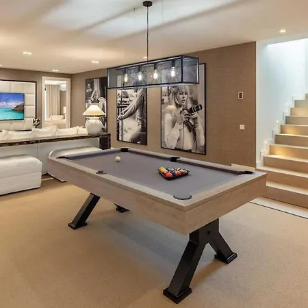 Mercedes - Luxury 5-bedroom In Brisas, Villa *